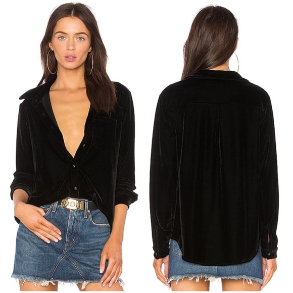 L'ACADEMIE CLASSIC BLOUSE IN BLACK VELVET REVOLVE - Picture 2 of 5